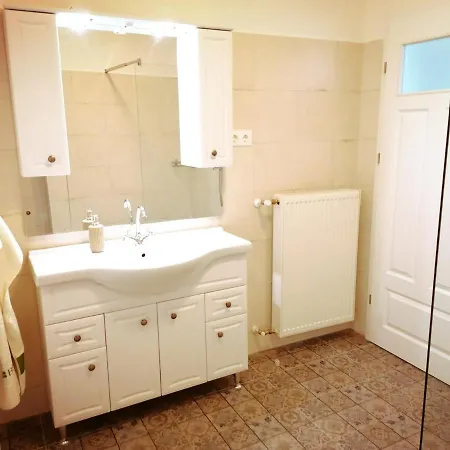 Elisoria Guest house