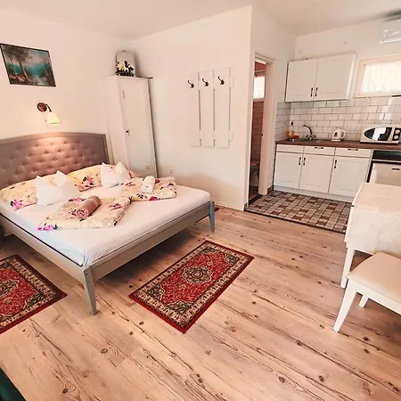 Elisoria Guest house *