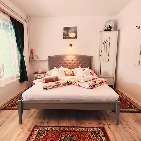 Elisoria Guest house *