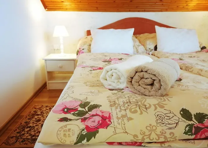 Elisoria צ'רסגטומאי