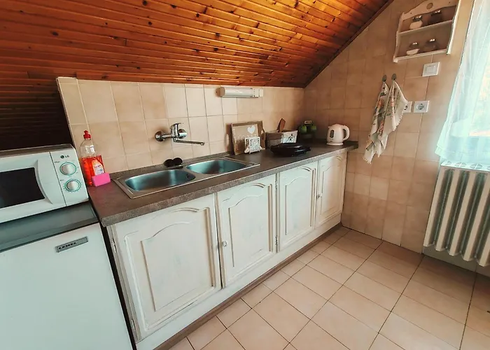 Elisoria בית הארחה